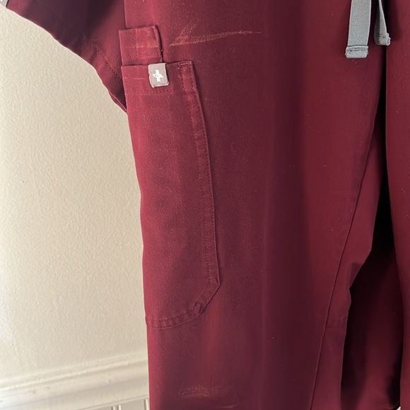 Burgundy Figs Set - Picture 5 of 6